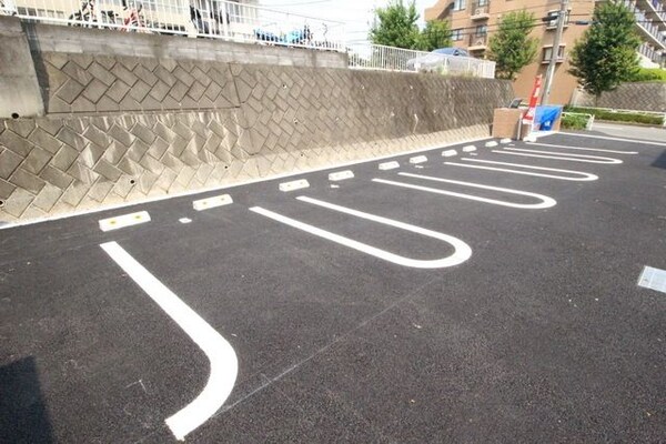 駐車場(★お問い合わせはタウンハウジング多摩センター店までご連絡く…)