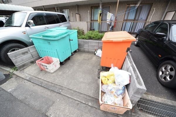 共有部分(ごみ置き場)