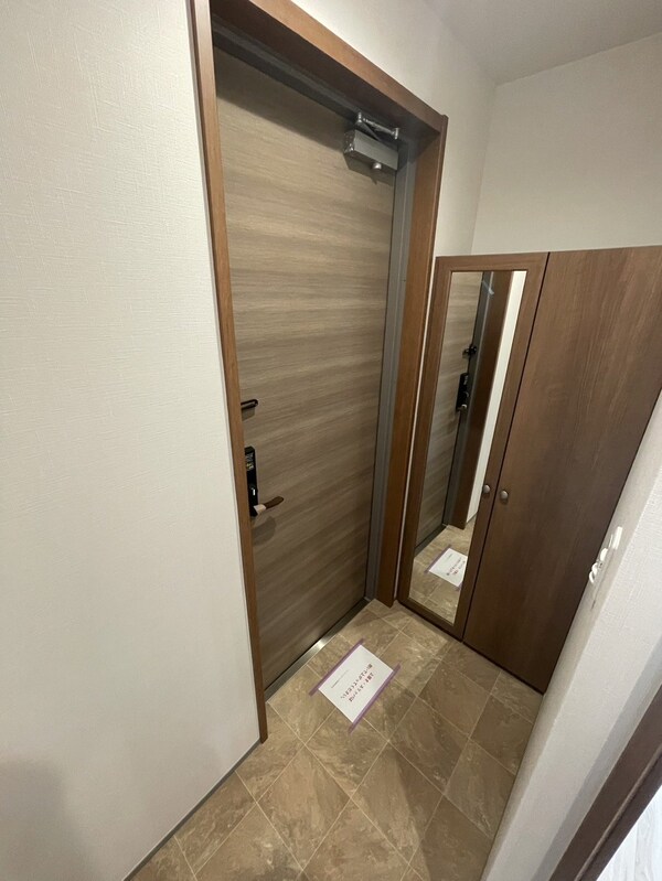 玄関(同物件の別のお部屋のイメージです。)