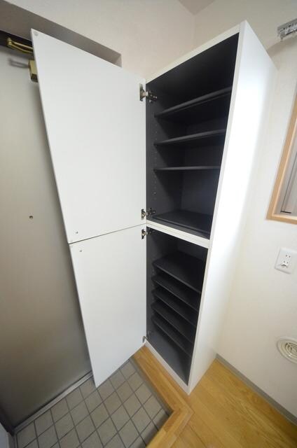 物件内観写真10　(☆靴もたくさん収納出来ますよ☆)