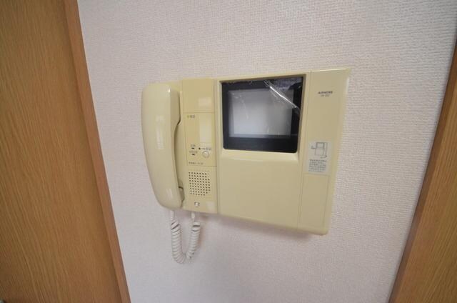 物件内観写真19　(☆モニター付きで安心です☆)