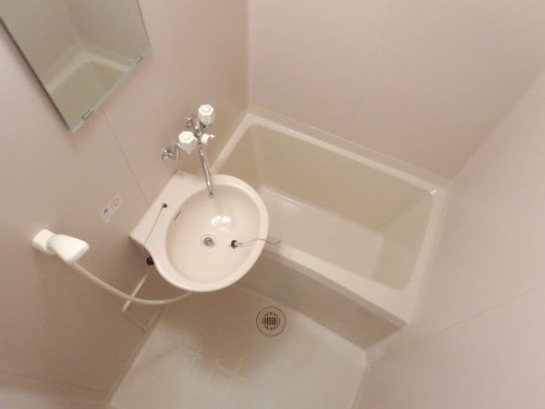 バス／シャワールーム等(★お部屋探しは株式会社タウンハウジング東京まで★)