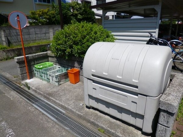 共有部分(★敷地内ゴミ置き場だってボックスで綺麗に管理★)