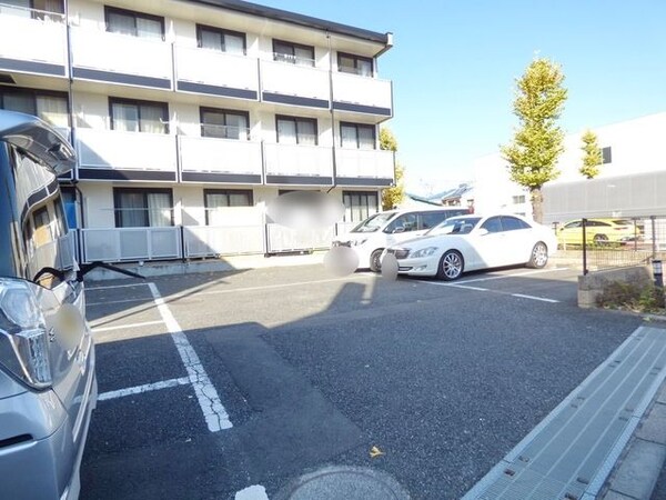 駐車場(♪駐車場♪)