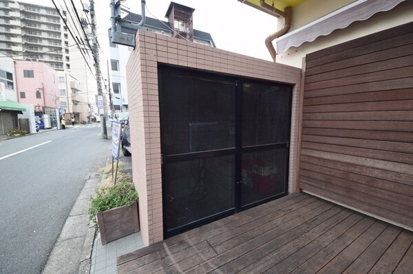 共有部分(専用ゴミ置き場)