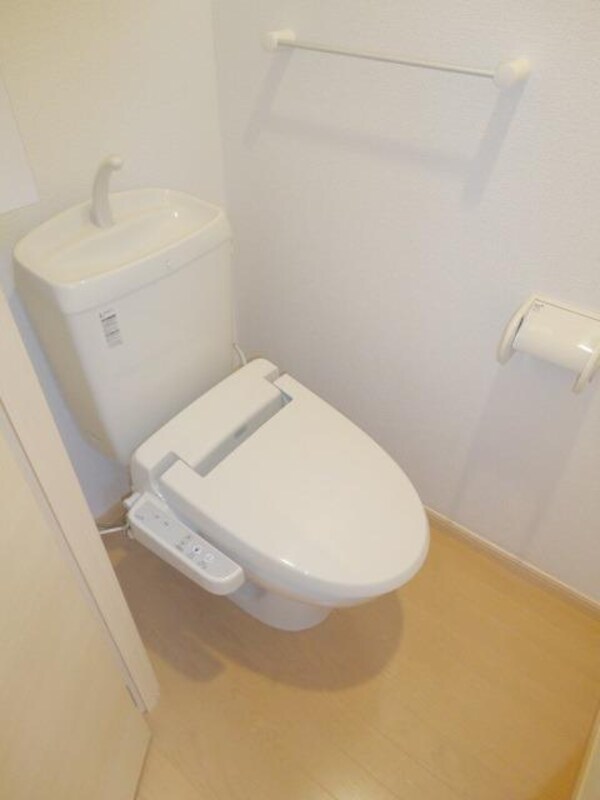 トイレ(ウォシュレットは現代人の必需品)