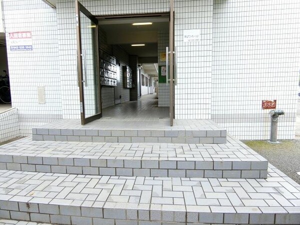 エントランス(エントランス)