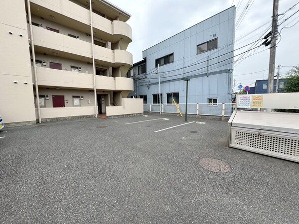 駐車場(駐車場)