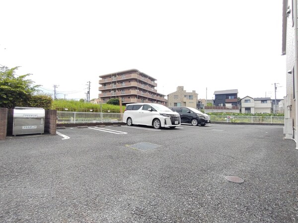 駐車場(駐車場)