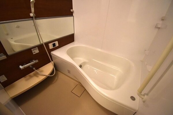 バス／シャワールーム等(★お部屋探しは株式会社タウンハウジング東京まで★)