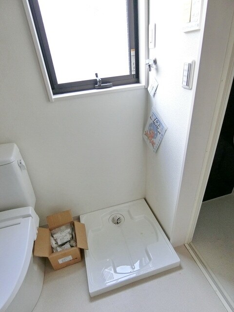 物件内観写真14　(室内洗濯機置き場)