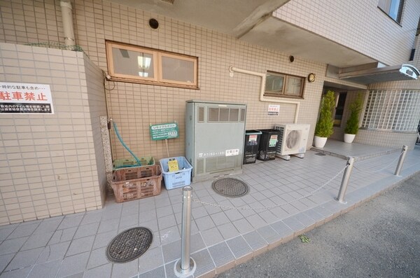 共有部分(♪ゴミ出しはルールとマナーを守りましょう！♪)