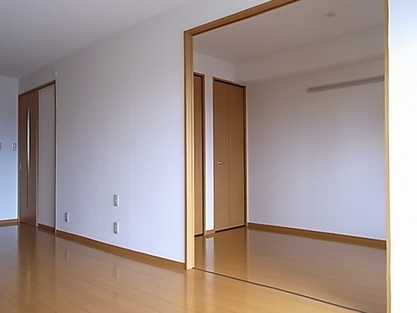 その他(☆リビング横は５帖の洋室☆)