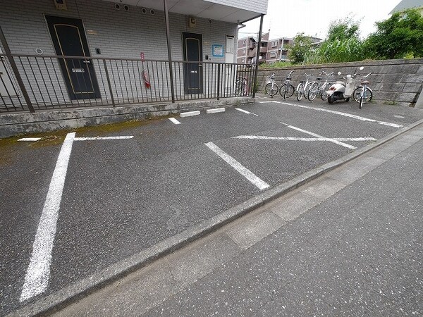 駐車場(★お部屋探しは株式会社タウンハウジング東京まで★)