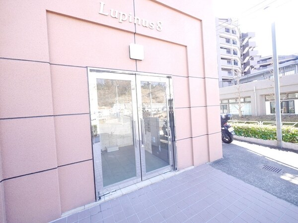 エントランス(★お部屋探しは株式会社タウンハウジング東京まで★)