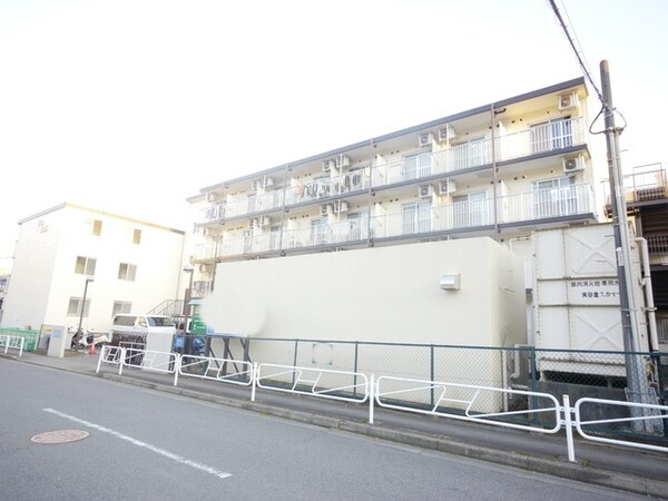 外観(★学校が近く通学しやすいですよ★)