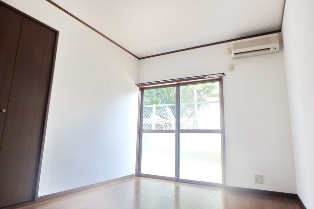 物件内観写真2　(★洋室★)