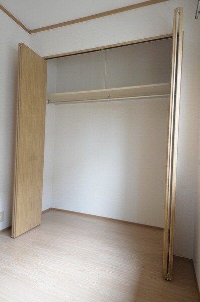 物件内観写真8　(収納)