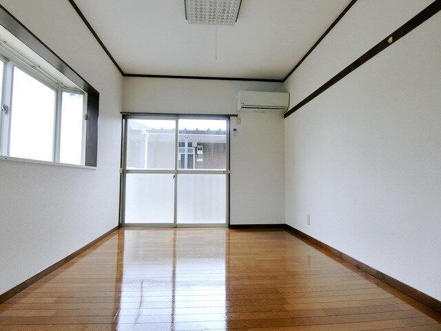 物件内観写真2　(★室内・室内設備★)