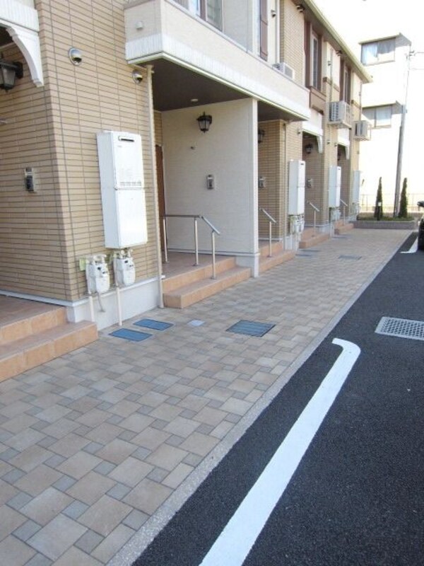 エントランス(★開放感のあるエントランスです★)