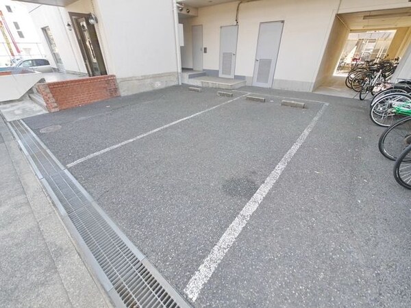 駐車場(★諸条件等のお問い合わせはタウンハウジング多摩センター店ま…)