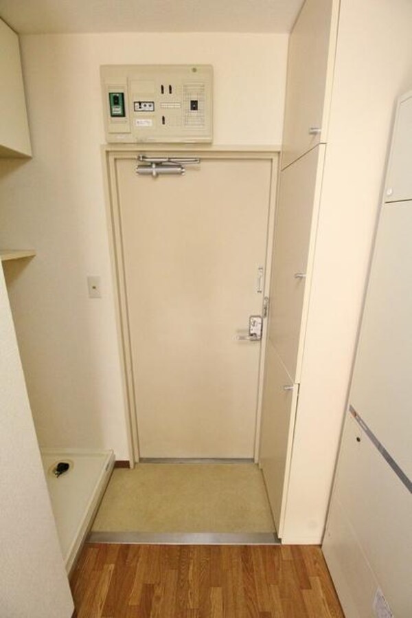 玄関(★シューズボックス付き玄関スペース★)