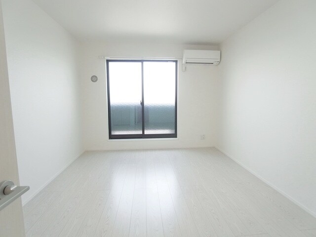 物件内観写真2　(室内・室内設備)