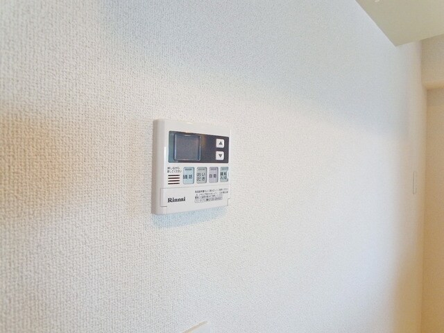物件内観写真15　(♪一定の温度が保てるリモコン式給湯♪)