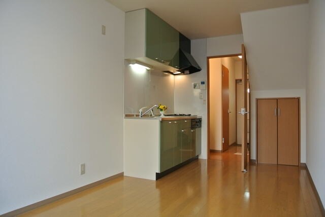 物件内観写真2　(内装)