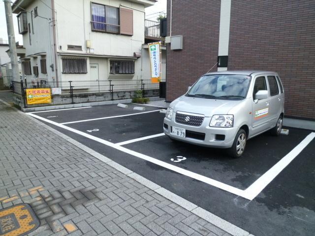 物件内観写真5　(☆敷地内駐車場（空きは要確認）☆)