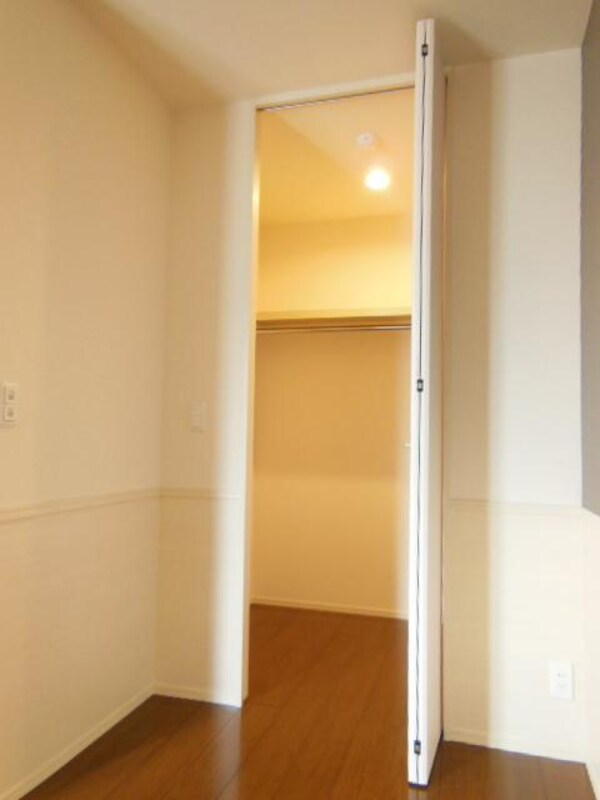 収納(☆たっぷりしまえるウォークイン収納☆)