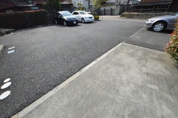 駐車場(☆夢のマイカーも置けるよ♪☆)