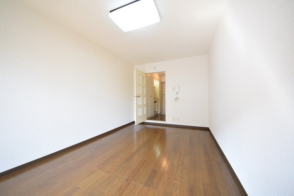 リビング・居室(★お部屋探しは株式会社タウンハウジング東京まで★)