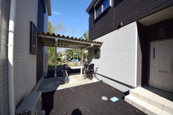 共有部分(★屋根つきの駐輪場です★)