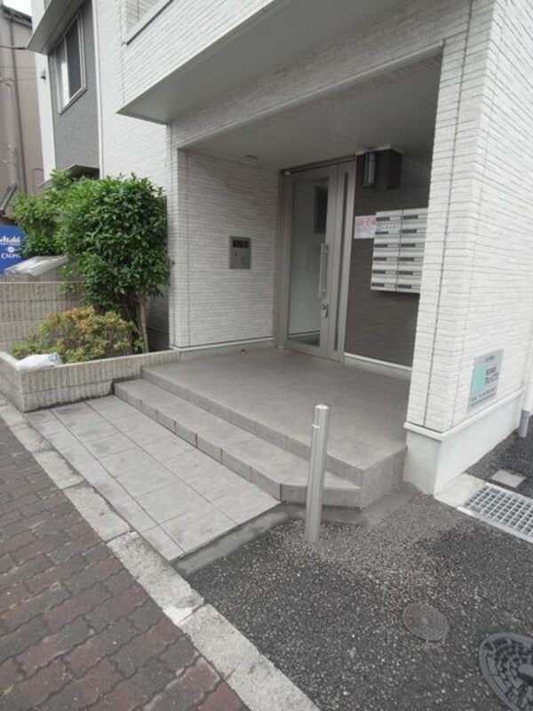 エントランス(♪オートロックで安心を掛ける！♪)