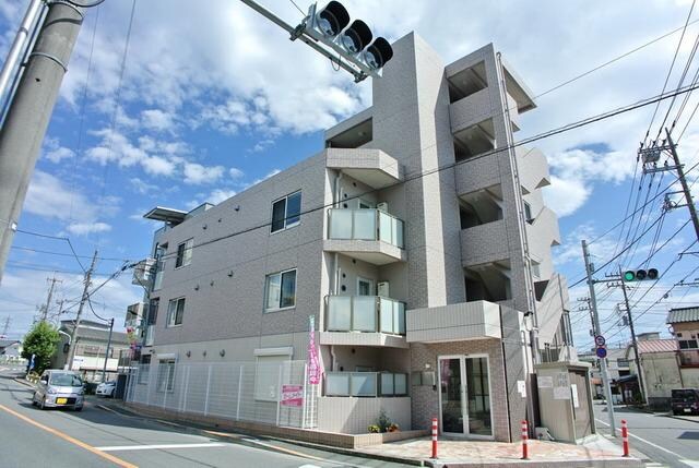 物件外観写真1　(★おしゃれな外観、ペット相談可★)