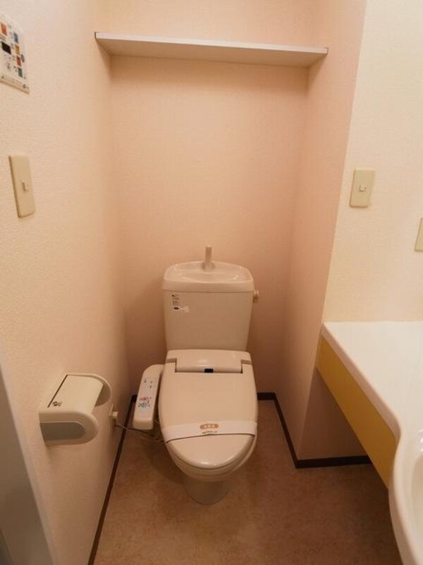 トイレ(♪トイレも大切な空間です♪)