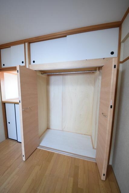 物件内観写真8　(収納)