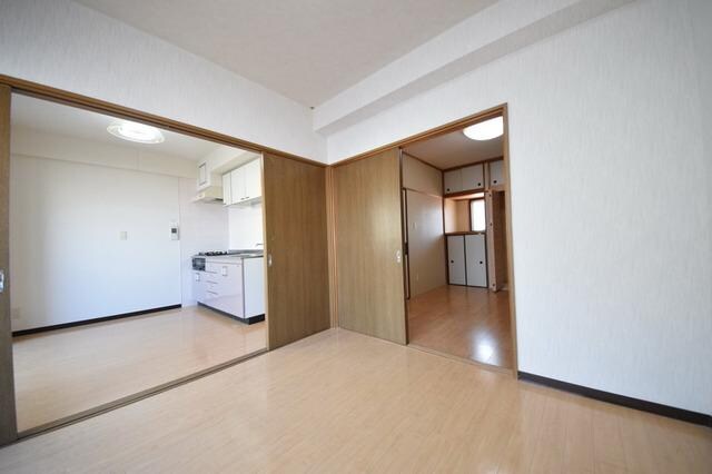 物件内観写真16　(洋室)