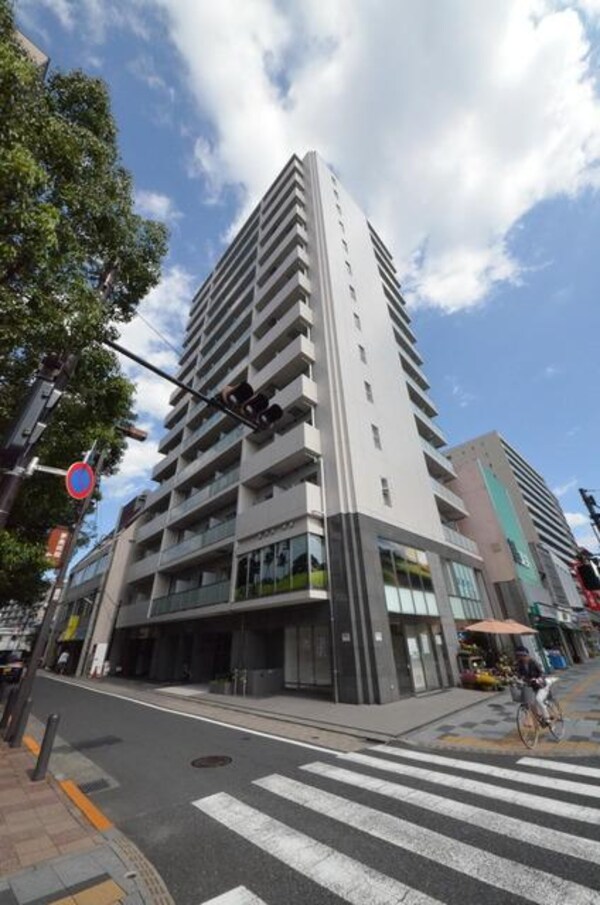 外観(♪１度は住んでみたい憧れの分譲マンション♪)