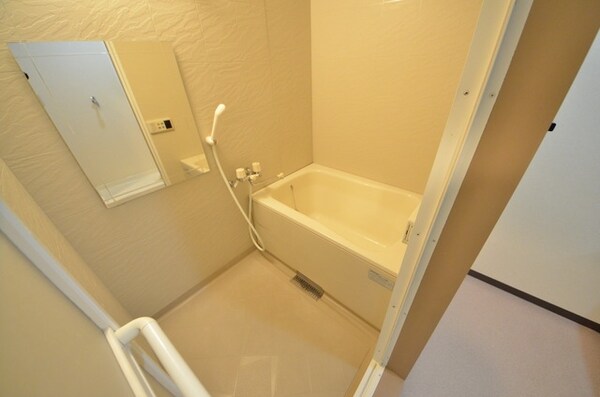 バス／シャワールーム等(★お部屋探しは株式会社タウンハウジング東京まで★)