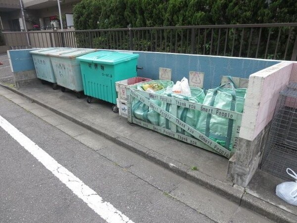 共有部分(★共用ゴミ置場もしっかり管理されてますね★)