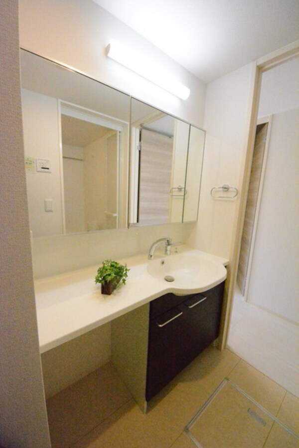 洗面(☆シャワー付洗面台☆)