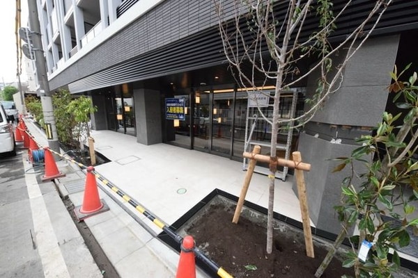 エントランス(外観・共用部分)