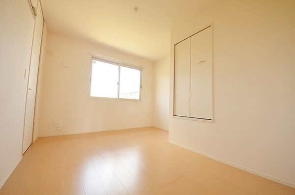 その他室内・内装(☆こちらは寝室に☆)