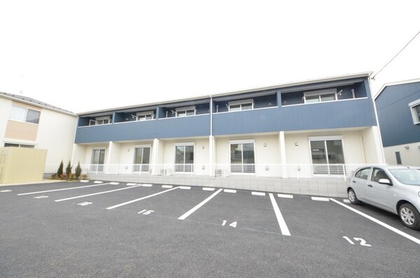 エントランス(☆内見のご予約はタウンハウジング八王子店まで☆)