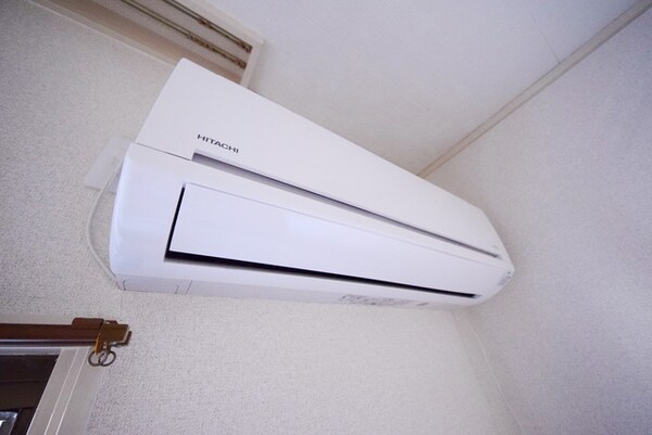 設備(★夏場に欠かせないエアコンです★)