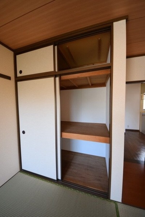 収納(★天袋付きで収納スペース豊富です★)