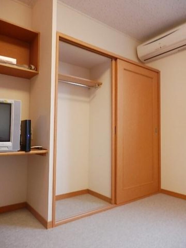 設備(クローゼットございます)