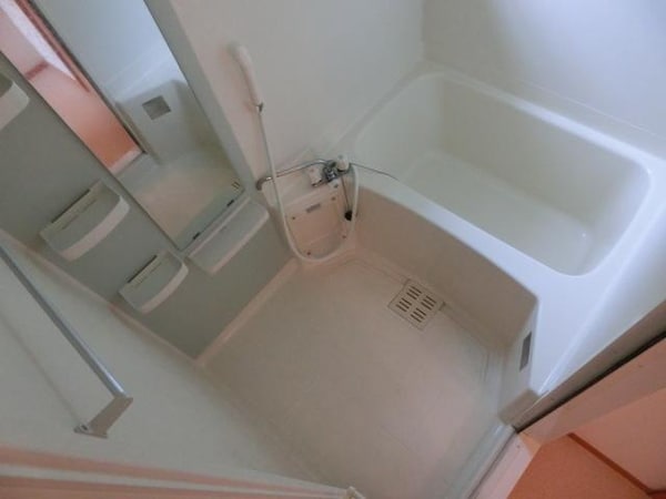 バス／シャワールーム等(同一タイプの物件写真です)
